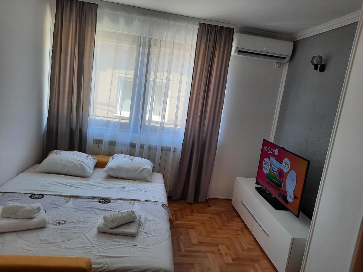 Apartment Denza City Center Сараєво Екстер'єр фото