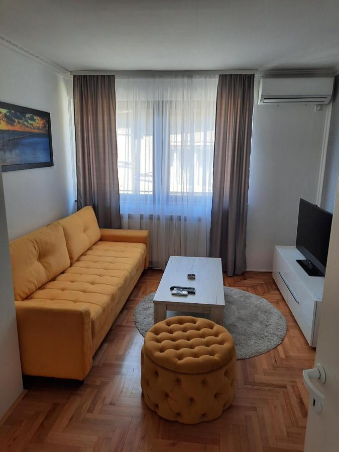 Apartment Denza City Center Сараєво Екстер'єр фото