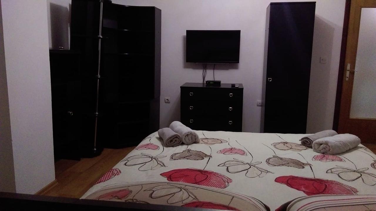 Apartment Denza City Center Сараєво Екстер'єр фото