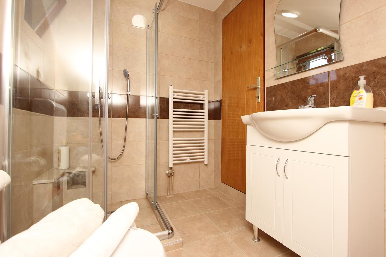 Apartment Denza City Center Сараєво Екстер'єр фото